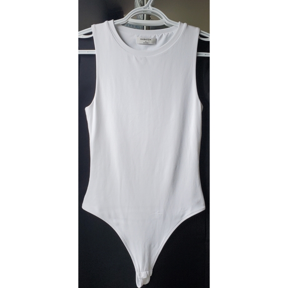 Aritzia-Babaton Contour Muscle Bodysuit-like new - Picture 4 of 11